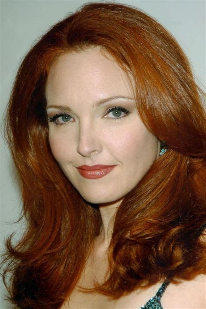 Amy Yasbeck – Celebsgraphy