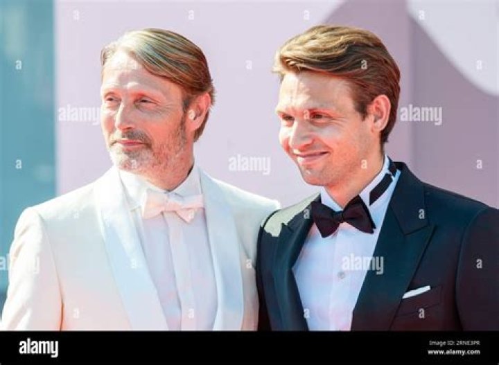 Carl Jacobsen Mikkelsen – Celebsgraphy