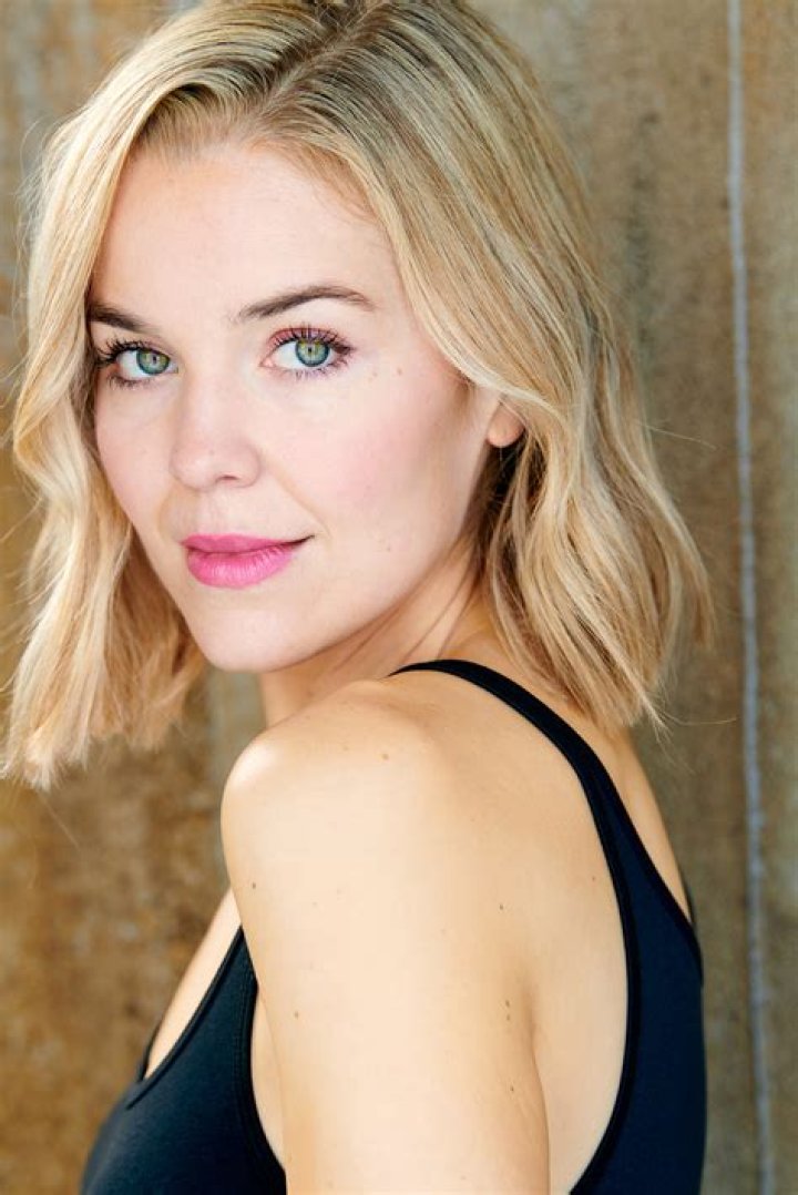 How tall is Chelsea Spack