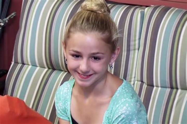 Chloe Lukasiak Age | Wiki, Net worth, Bio, Height, Boyfriend?