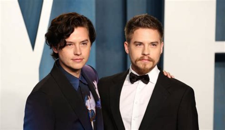 How tall is Cole Sprouse