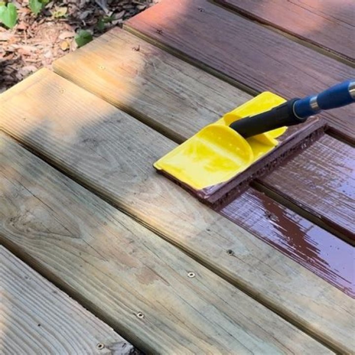 Does wet pressure treated wood shrink?