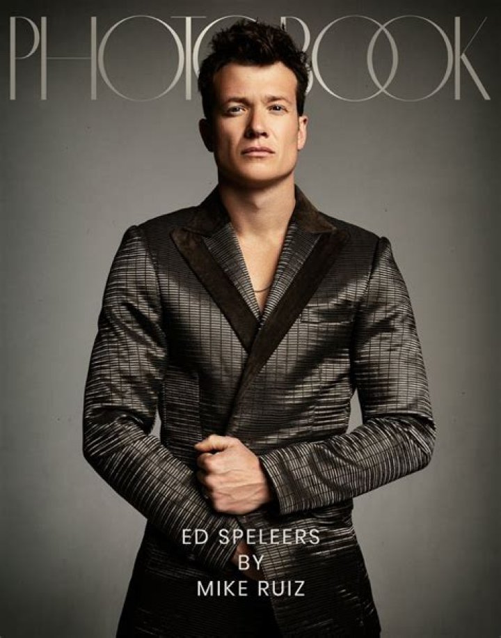 How tall is Ed Speleers
