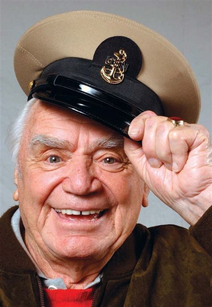 How tall was Ernest Borgnine