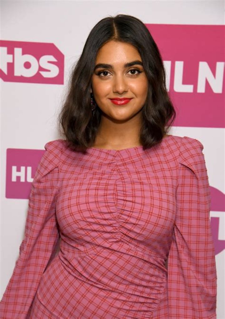 How tall is Geraldine Viswanathan