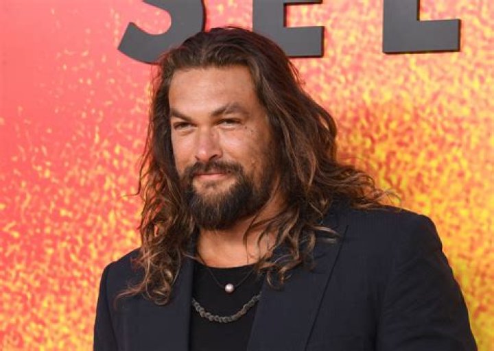 How tall is Jason Momoa