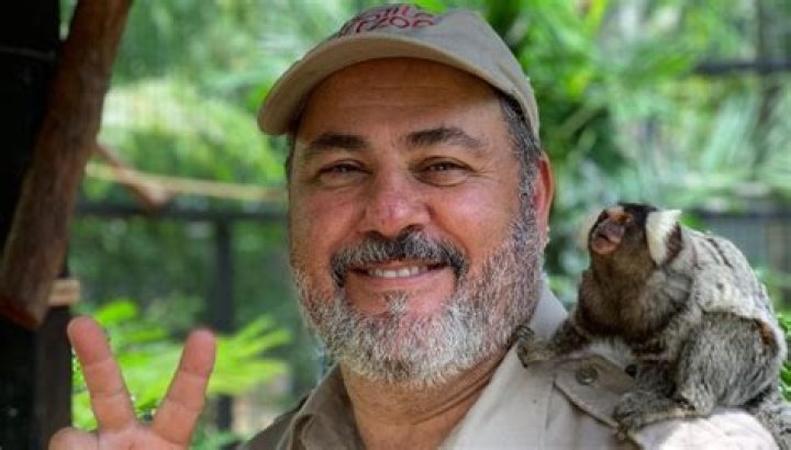 Jay Brewer Age | Wiki, Net worth, Bio, Height, Wife