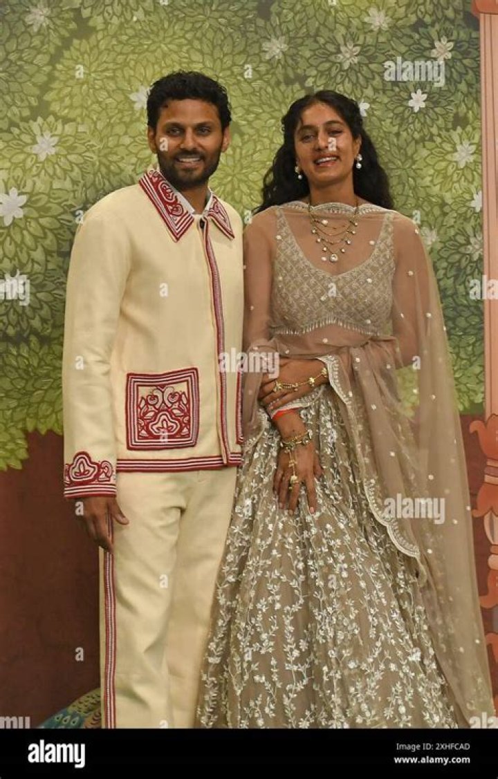 Jay Shetty’s Wife –Radhi Devlukia-Shetty and their Married Life 2022
