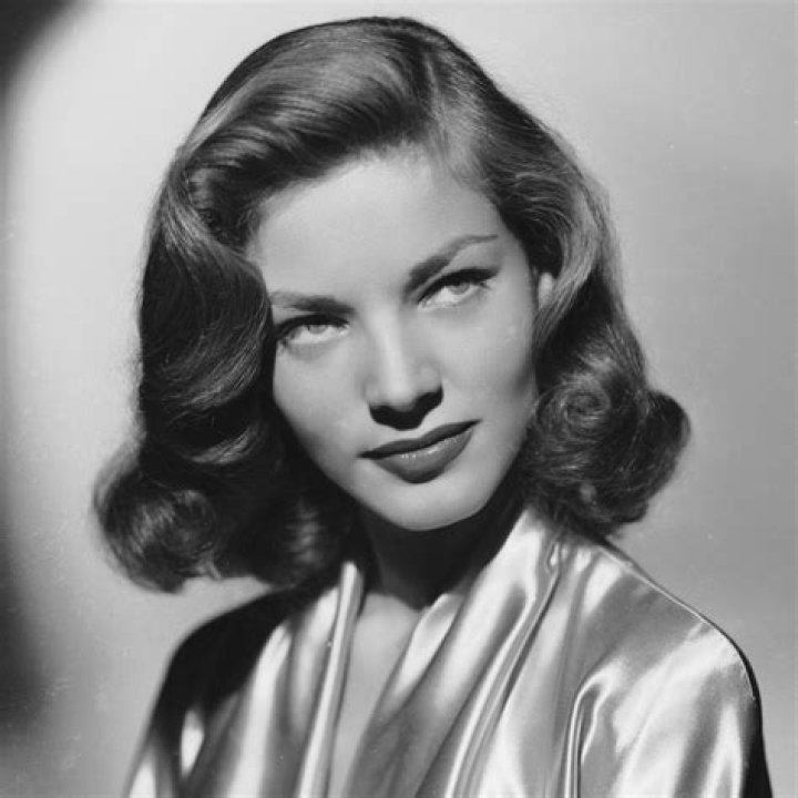 How tall was Lauren Bacall