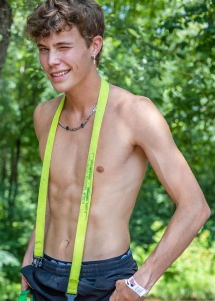 Mason Hilton Age | Wiki, Net worth, Bio, Height, Girlfriend |