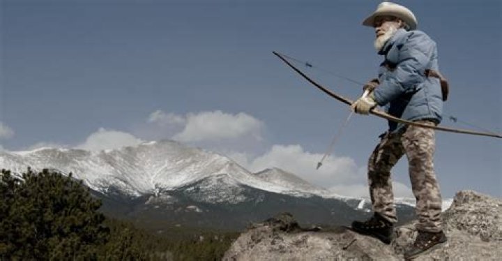 Tom Oar Wikipedia, Age, Wife Nancy, Net Worth. 2022