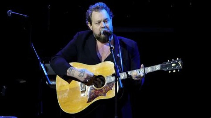 Nathaniel Rateliff – Celebsgraphy