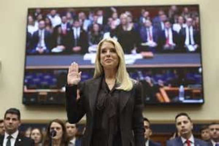 Pam Bondi Age | Weight Loss, Wiki, Net worth, Bio, Height, Husband
