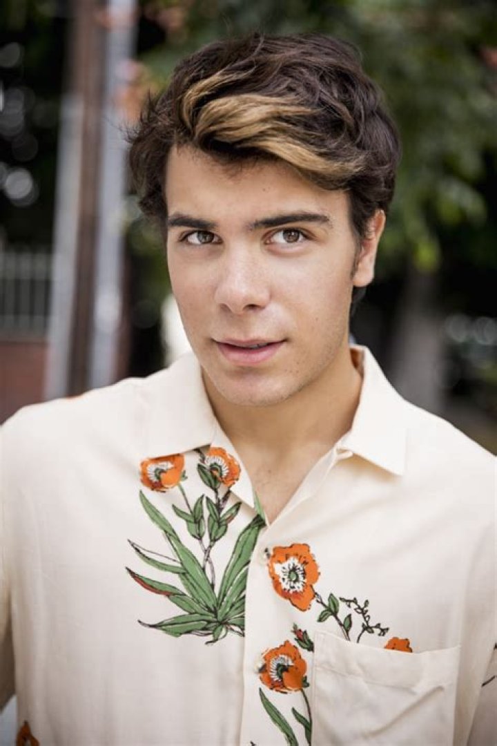 Pearce Joza – Celebsgraphy