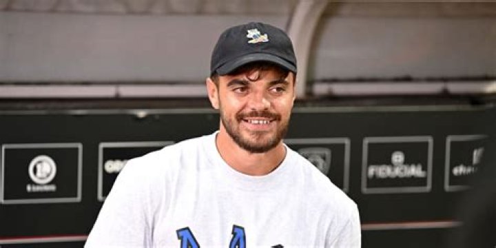 Romain Ntamack Copine