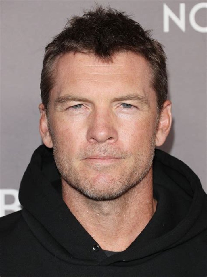 How tall is Sam Worthington