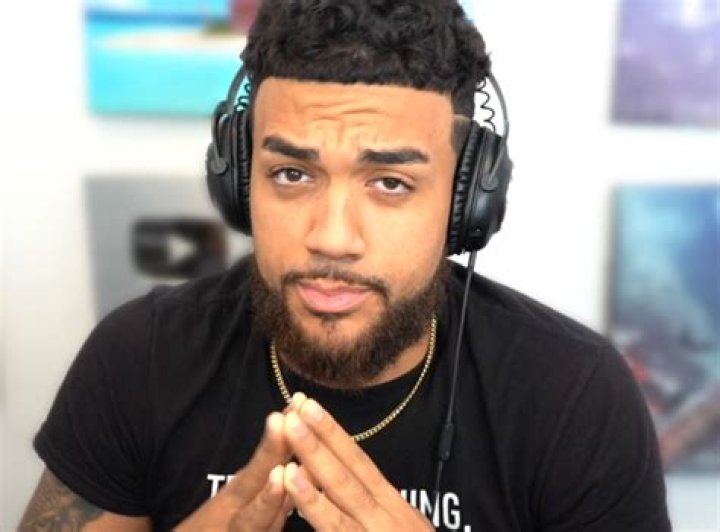 SeeReax Age | Wiki, Net worth, Bio, Height, Wife?