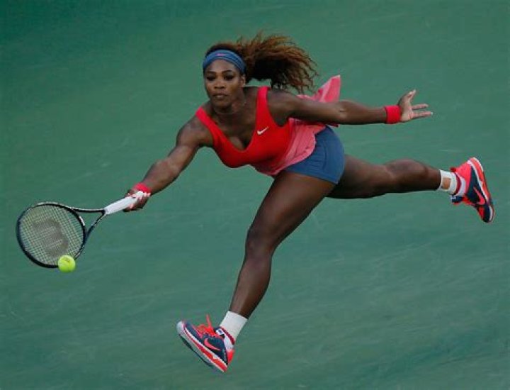 How tall is Serena Williams