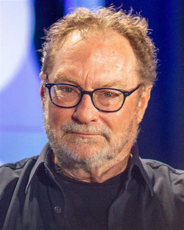 Stephen Root – Celebsgraphy